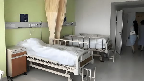 可以！杜兰特美女主持人婚礼，带球突破绯闻，再凭实力单身！
